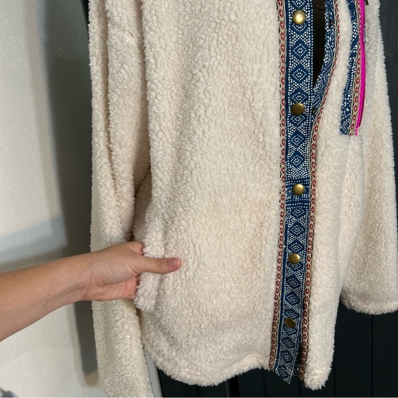 Free People This And That Cardi Oversized Sherpa Shirt Jacket - Picture 2 of 5